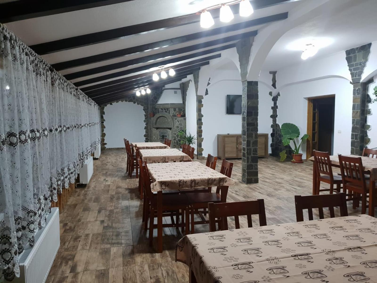 Отель Casa Luca Сымбэта-де-Сус Экстерьер фото